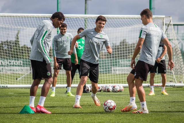 穆夏拉本赛季为拜仁打进第4粒头球 五大联赛最多